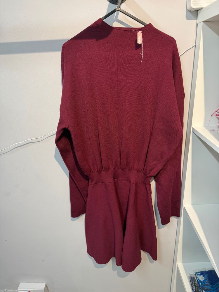 Other Burgundy Long Sleeve Dress - Viral and trending zdjęcie produktu