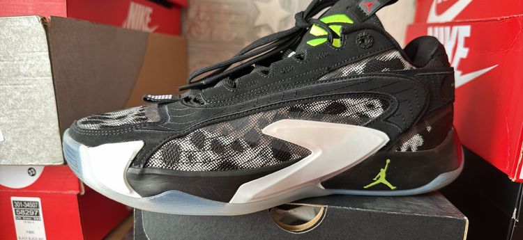 Nike Air Jordan Sneakers