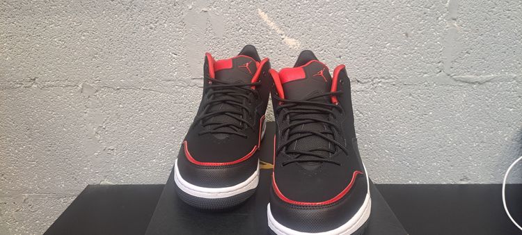 Jordan Courtside 23 UK12 EUR 47.5 Black Gym Red Brand New Full Box image 2