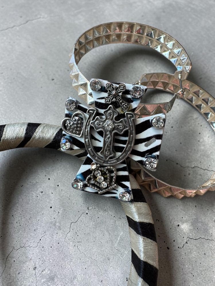 **Authentic Y2K Set Of Bracelet, Ring and Hoop Earrings** image 1