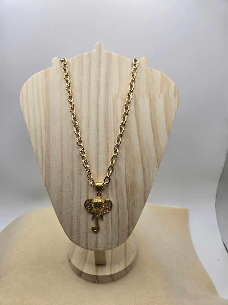 Other Gold Chain Necklace With Elephant Pendant product image