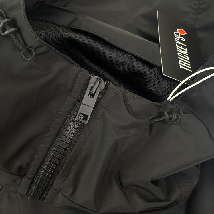 Givenchy Men’s Black Zip-up Windbreaker Jacket - 44 (S/M) obraz 5
