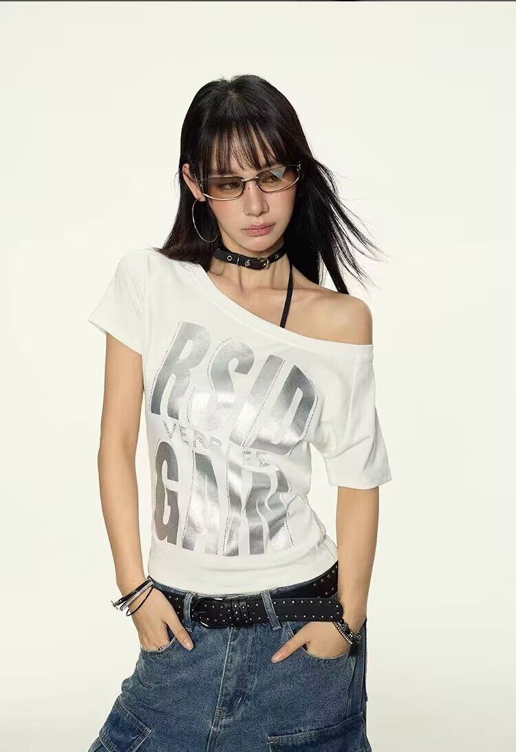 White Off-Shoulder Graphic T-ShirtPrivate high-end customization 2