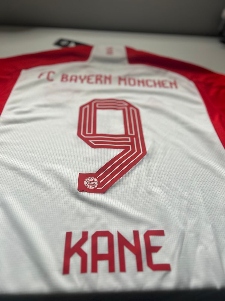 Bayern Munich 2023 24 Size Large Home Shirt Brand New With Tags Kane 9