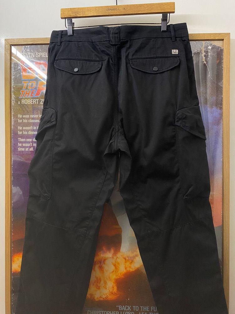 SS2023 C.P. Company Stretch Sateen Loose Fit Lensed Cargo Trousers image 7