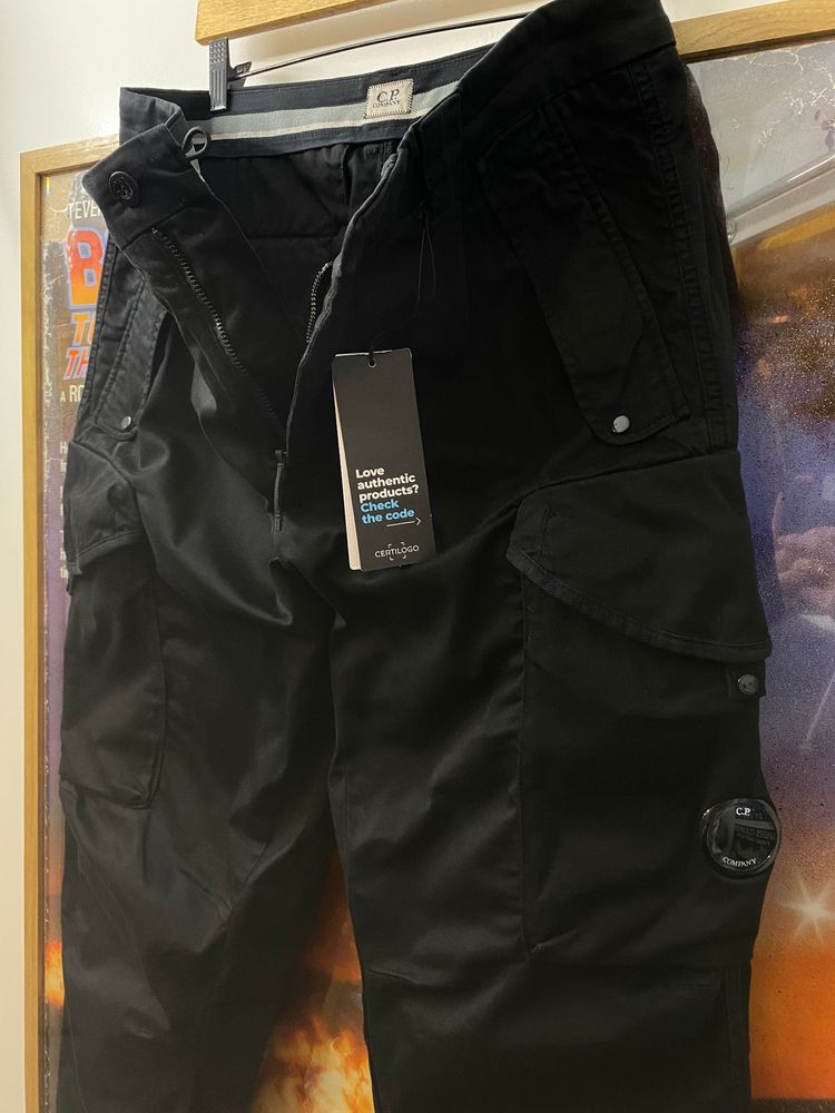 SS2023 C.P. Company Stretch Sateen Loose Fit Lensed Cargo Trousers image 4
