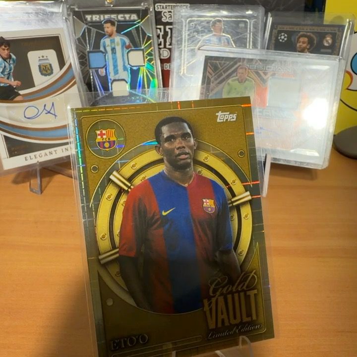 Other Etoo Gold Vault Toops product image