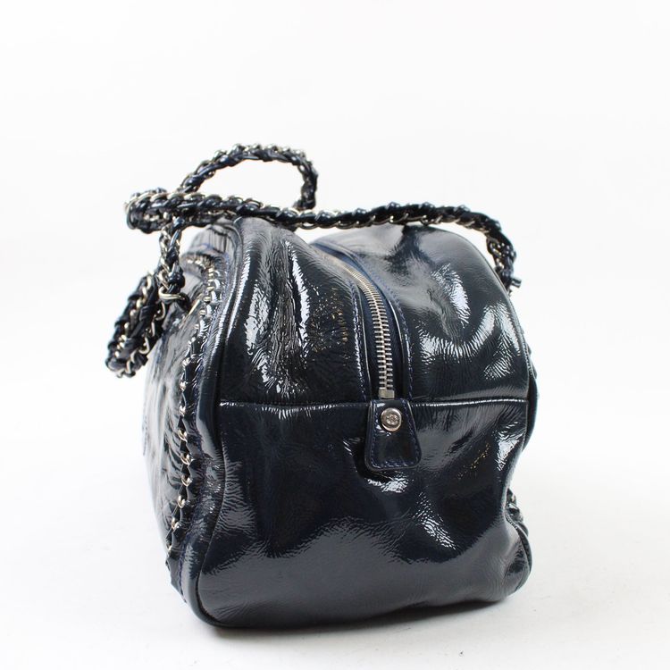 Immagine di Chanel Luxe Ligne Bowler Bag In Vernice 4