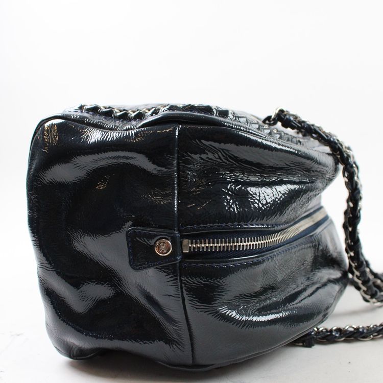 Immagine di Chanel Luxe Ligne Bowler Bag In Vernice 5