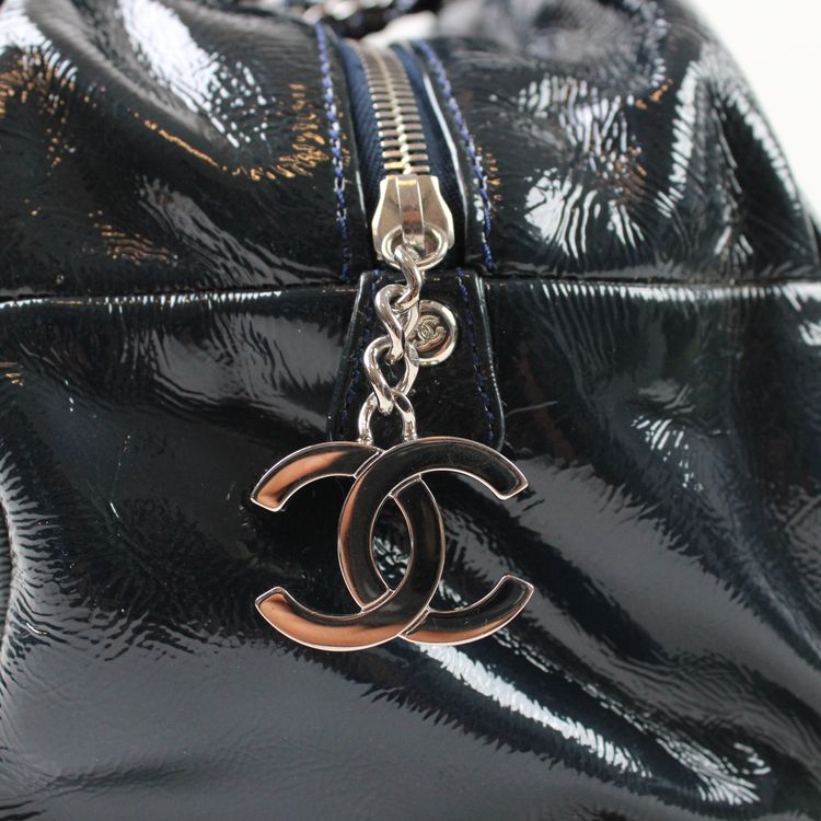Immagine di Chanel Luxe Ligne Bowler Bag In Vernice 2