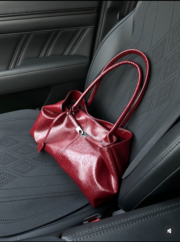 Red Leather Handbag imagen 1