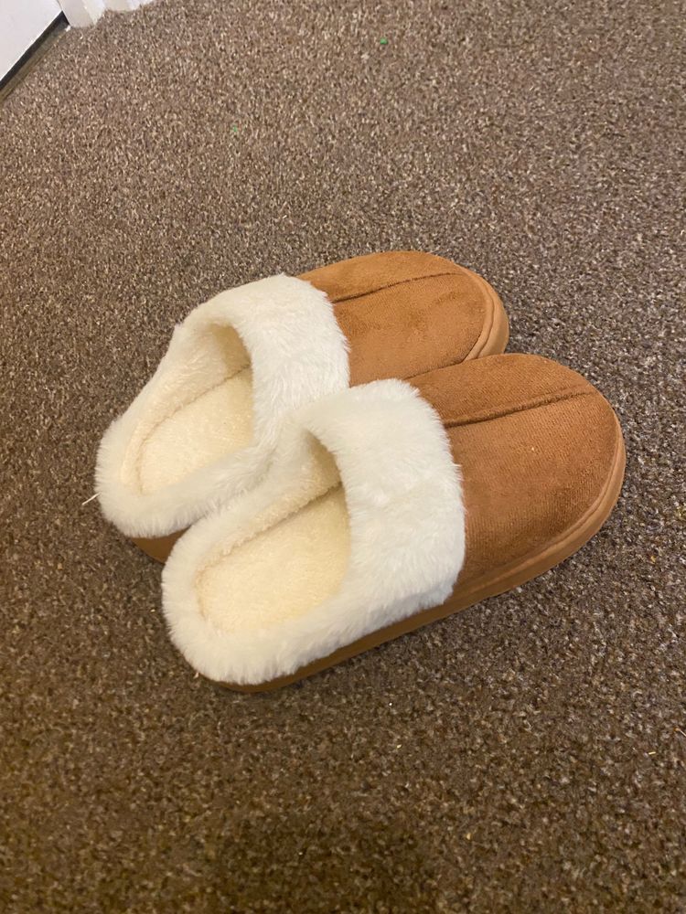 Brown Slippers With White Faux Fur Lining image 1