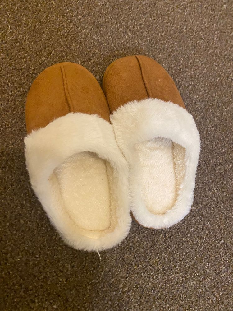 Brown Slippers With White Faux Fur Lining image 2