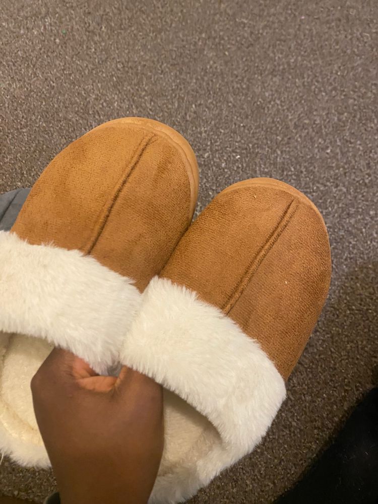 Brown Slippers With White Faux Fur Lining image 8
