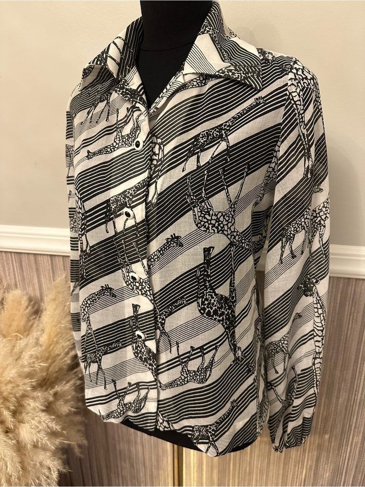 Jerell Of Texas Women'S Button-Up Shirt image 1