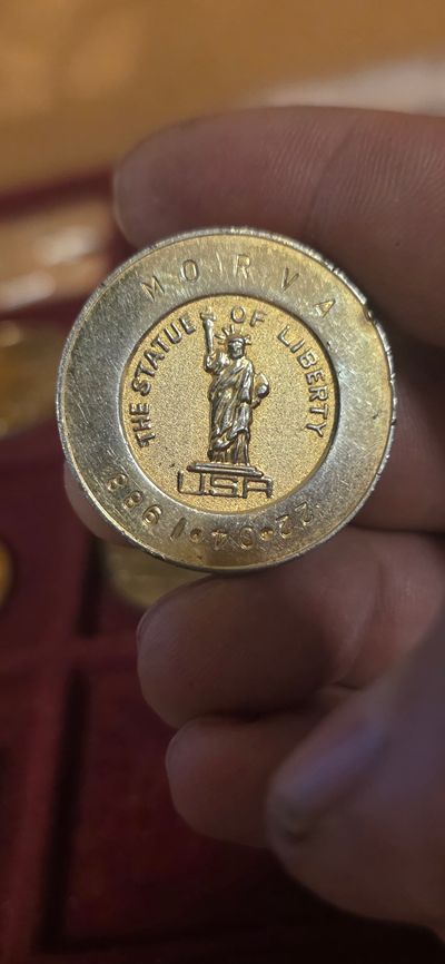 Commemorative Coin Set £4