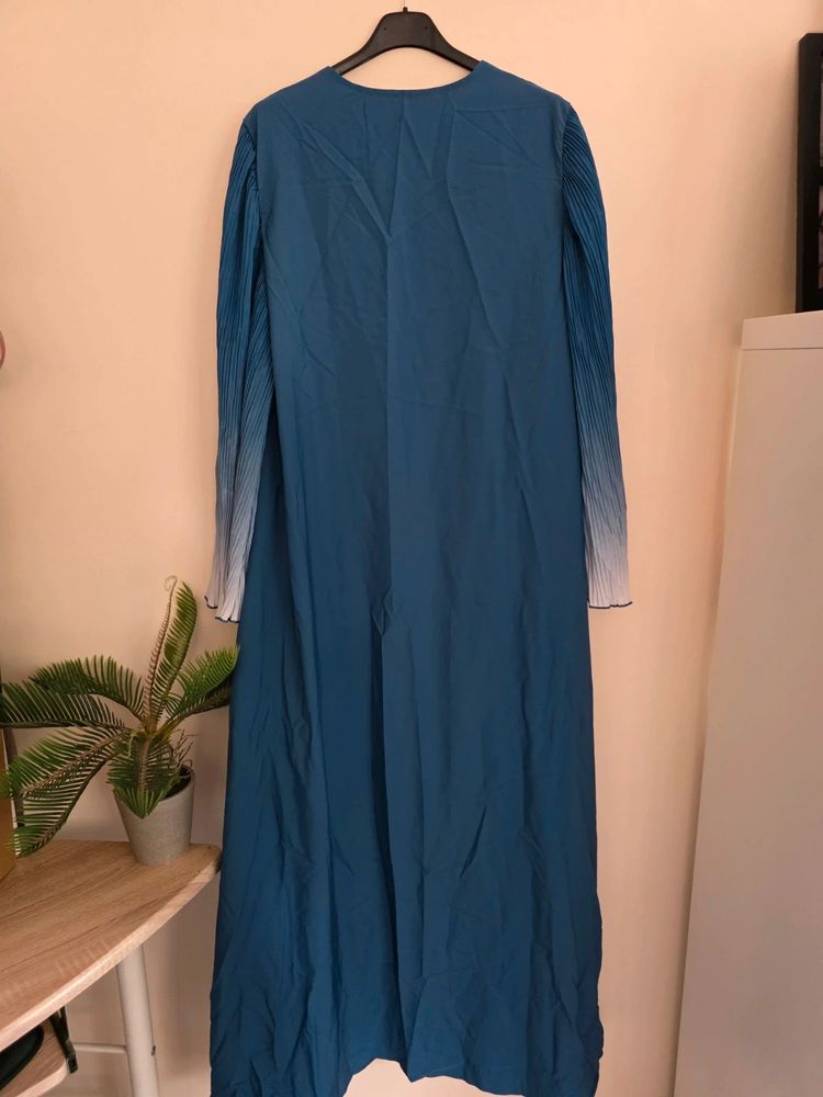 🌊 Teal Blue Ombré Pleated Bell Sleeve Open Abaya / Kimono Cover-Up (One Size) 💙 imagen 2