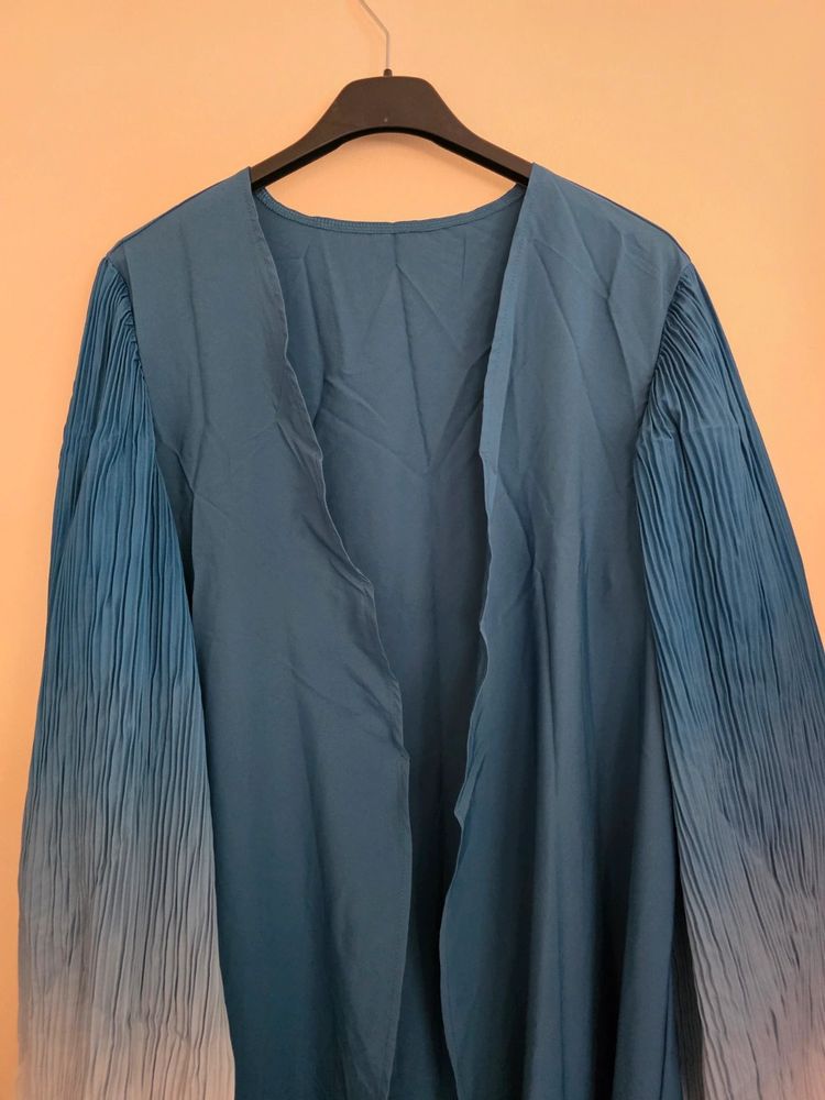 🌊 Teal Blue Ombré Pleated Bell Sleeve Open Abaya / Kimono Cover-Up (One Size) 💙 imagen 3