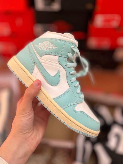 jordan 1 mid 38,5/39