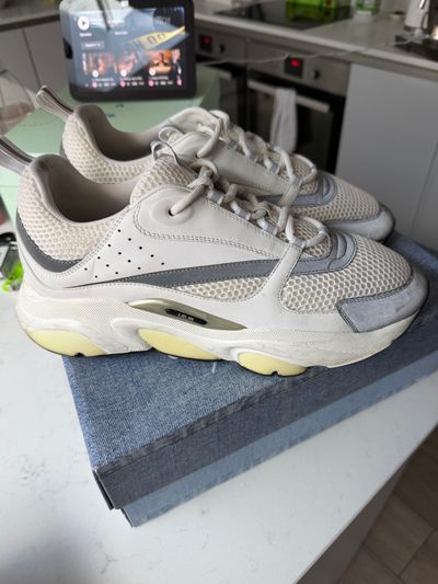 Dior B22 White And Grey Sneakers