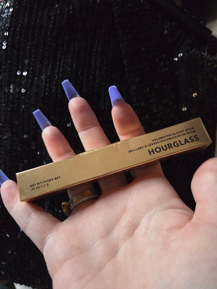 Hourglass Volumizing Glossy Stick