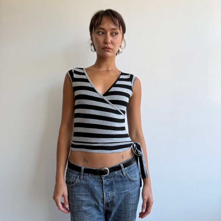 Black + grey striped ballet top - Size XS imagen 6