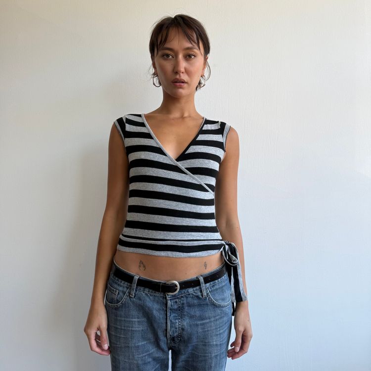 Black + grey striped ballet top - Size XS imagen 4