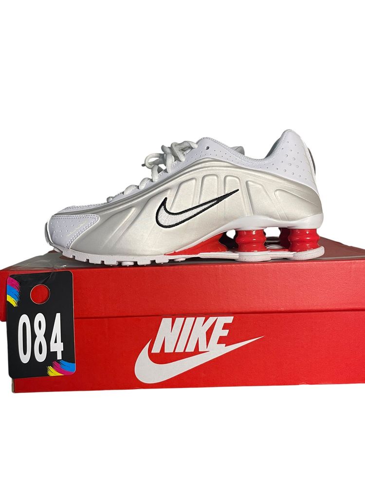 Nike Shox UK 5   084