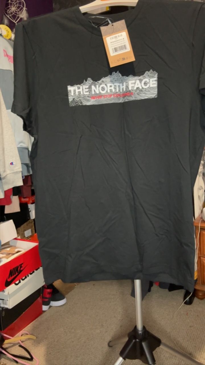 The North Face north face tee new size medium  product image