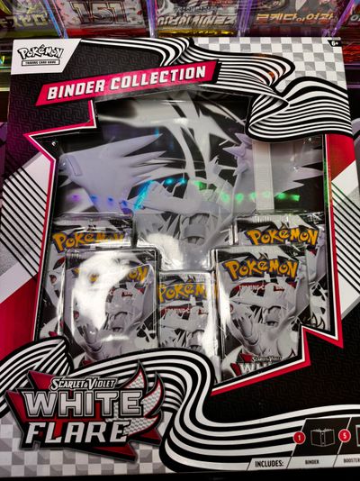 Pokémon Scarlet & Violet White Flare Binder Collection