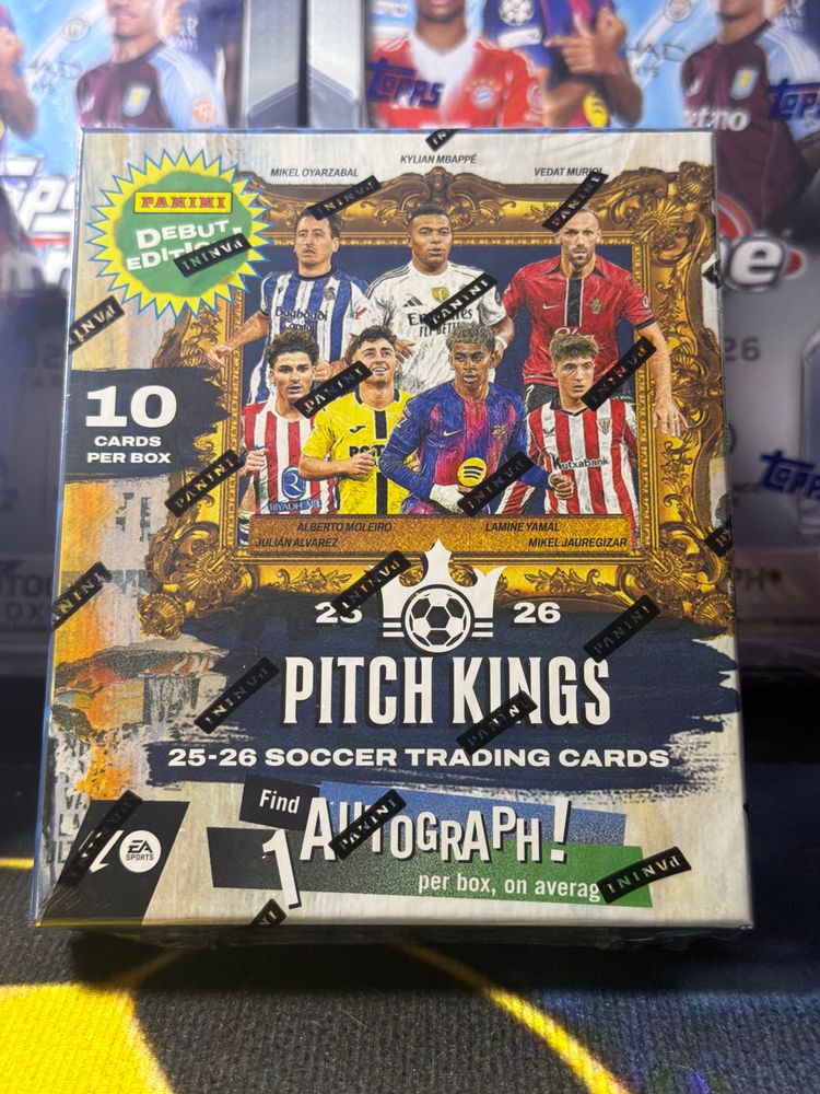 Break 2 1 Carta Panini 25-26 Pitch Kings Soccer Trading Cards Box