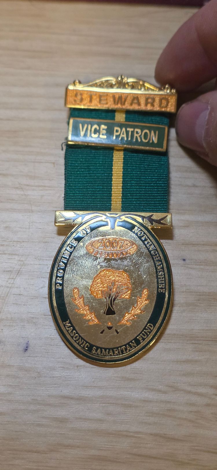 Masonic Samaritan Fund Medal With Steward And Vice Patron Bars imagen 1