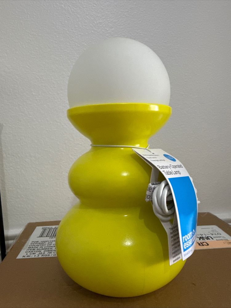 Essentials Battery-Operated Table Lamp product image