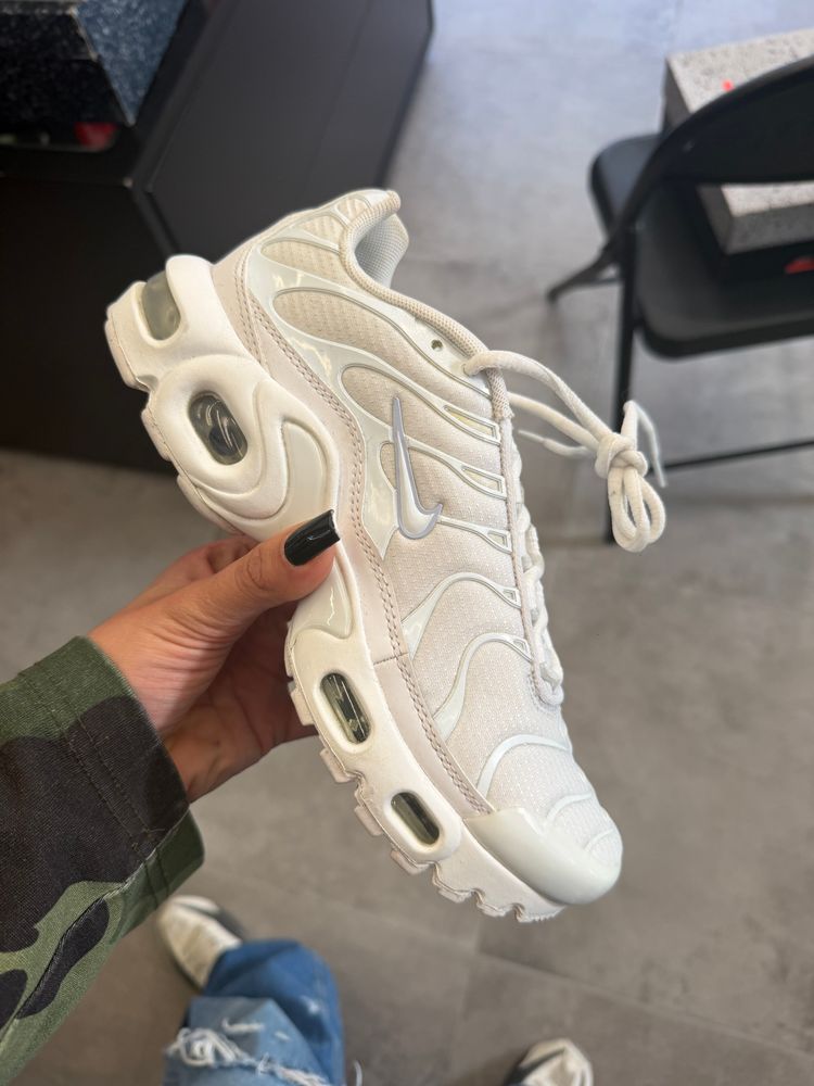 TN WHITE 37.5
