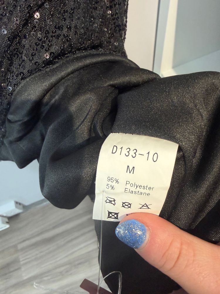 Black Sequin Sleeveless Top - Viral and trending 2