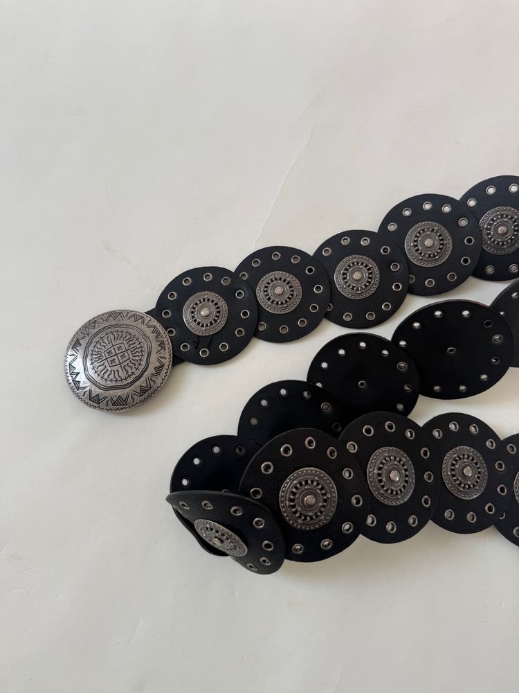 Immagine di Leather Studded Circle Belt (M) 7
