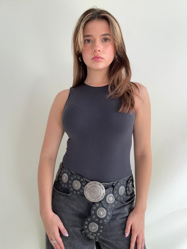 Immagine di Leather Studded Circle Belt (M) 3