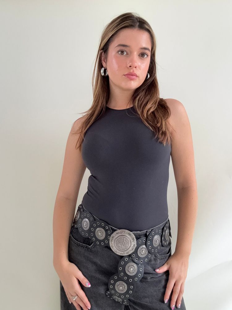 Immagine di Leather Studded Circle Belt (M) 8