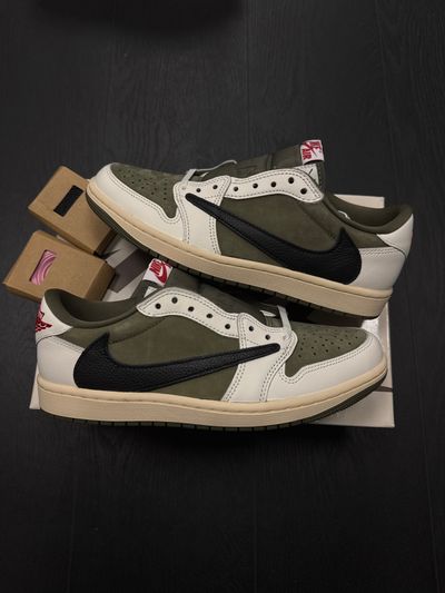 Jordan 1 Travis Scott medium olive (Brand new)