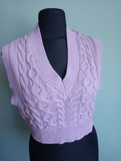 Lavender Cable Knit Sleeveless Sweater Vest