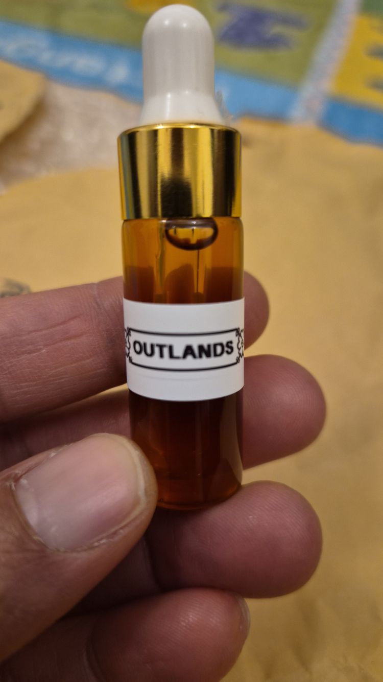 Outlands Dropper Bottle