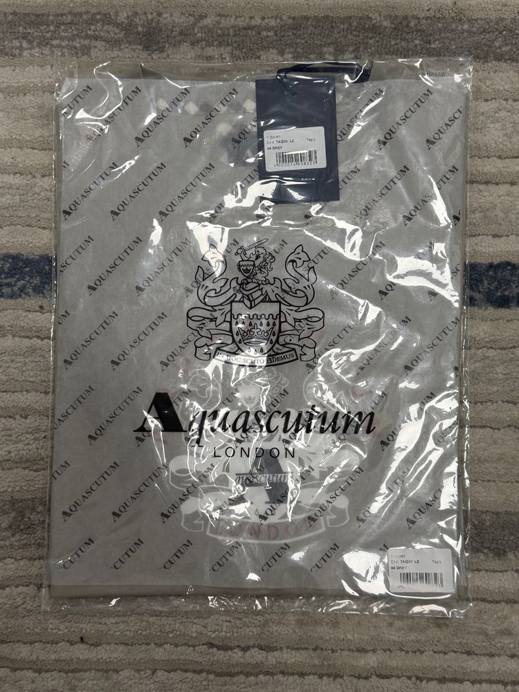 (35) TAQ33 Aquascutum London T-Shirt