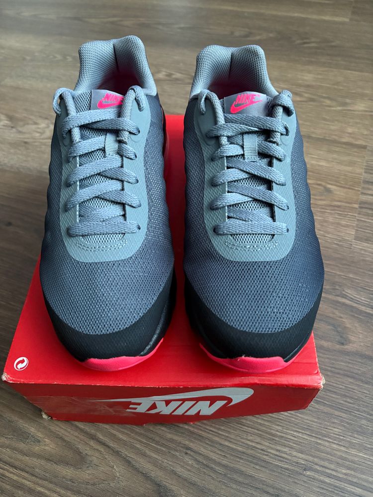 Nike Air Max Invigor (Gs) Sneakers 3