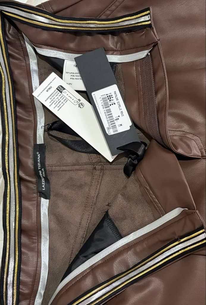 Immagine di Brown Faux Leather PantsBrown Pantalone Ecopelle Pence (Faux leather trousers with pleats) LAZZERINI TIZIANA.ITALIA 2