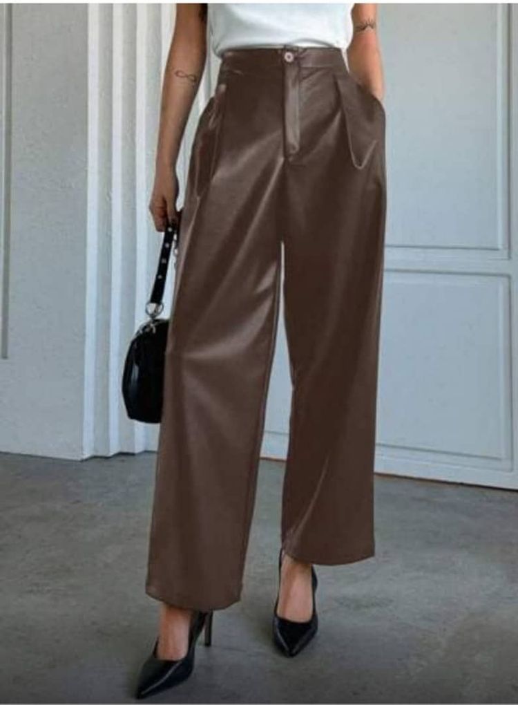 Immagine di Brown Faux Leather PantsBrown Pantalone Ecopelle Pence (Faux leather trousers with pleats) LAZZERINI TIZIANA.ITALIA 3