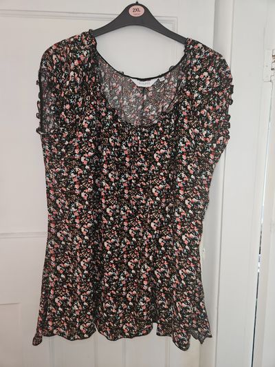 floral patterned blouse