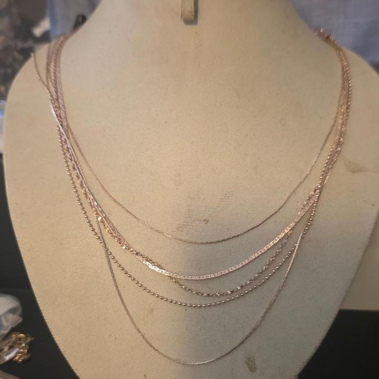 Layered Gold-Tone Necklace imagen 3
