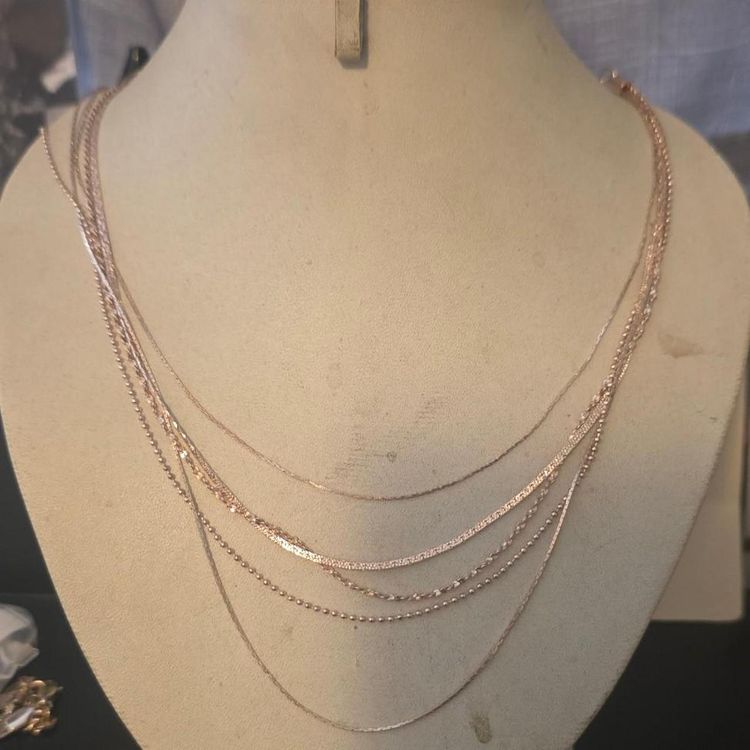 Layered Gold-Tone Necklace imagen 8