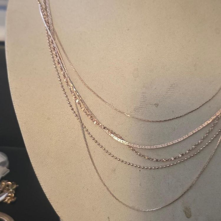 Layered Gold-Tone Necklace imagen 6