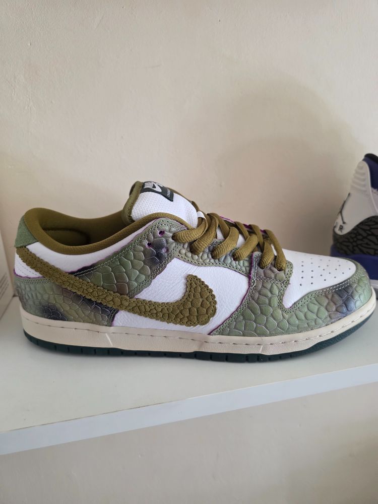 Nike  SB Low-Top Sneakers - Chameleon